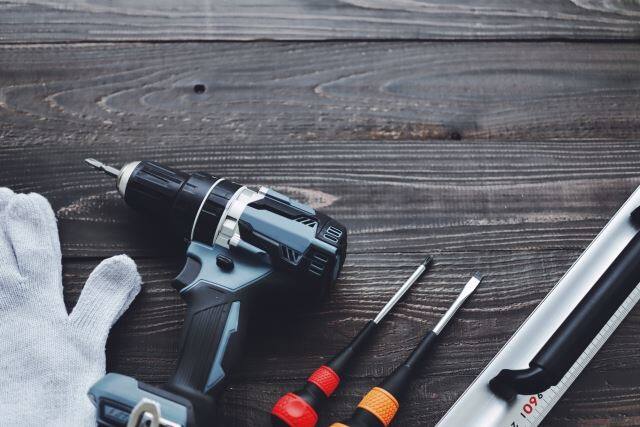 玄関ドアを外す道具