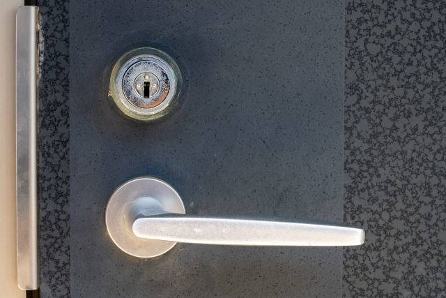 ゴムパッキン交換が必要なドア