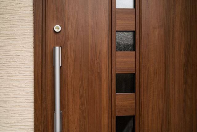 交換した玄関ドア